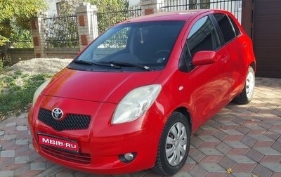 Toyota Yaris III рестайлинг, 2008 год, 700 000 рублей, 1 фотография