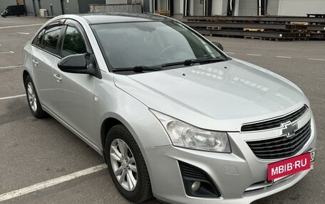 Chevrolet Cruze II, 2013 год, 950 000 рублей, 2 фотография