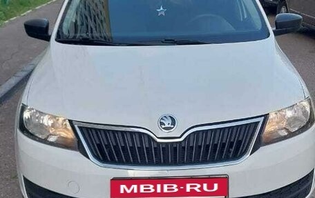 Skoda Rapid I, 2017 год, 1 390 000 рублей, 4 фотография