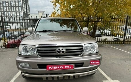 Toyota Land Cruiser 100 рестайлинг 2, 2003 год, 3 000 000 рублей, 1 фотография