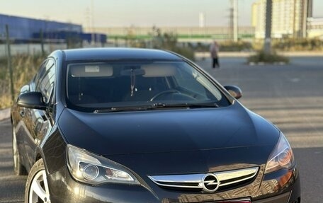 Opel Astra J, 2013 год, 890 000 рублей, 11 фотография