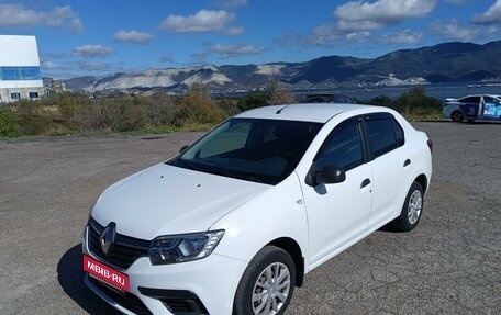 Renault Logan II, 2019 год, 1 100 000 рублей, 11 фотография