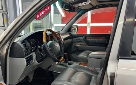 Toyota Land Cruiser 100 рестайлинг 2, 2003 год, 3 000 000 рублей, 6 фотография