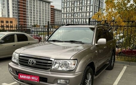 Toyota Land Cruiser 100 рестайлинг 2, 2003 год, 3 000 000 рублей, 8 фотография