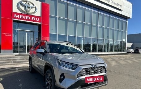 Toyota RAV4, 2024 год, 6 050 000 рублей, 3 фотография