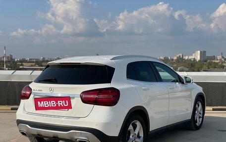 Mercedes-Benz GLA, 2019 год, 2 350 000 рублей, 4 фотография