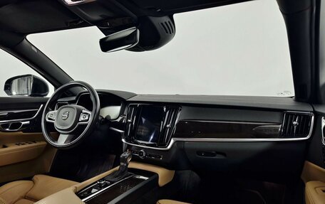 Volvo S90 II рестайлинг, 2017 год, 2 945 000 рублей, 11 фотография