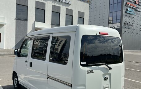 Toyota Pixis Van I, 2013 год, 579 000 рублей, 4 фотография