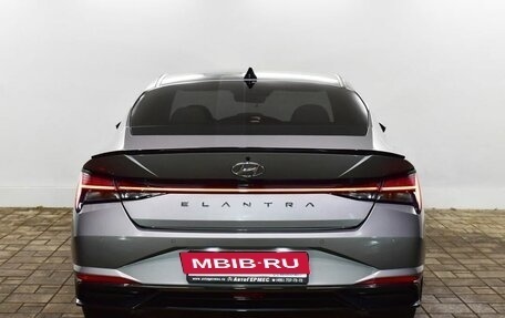 Hyundai Elantra, 2021 год, 2 480 000 рублей, 3 фотография