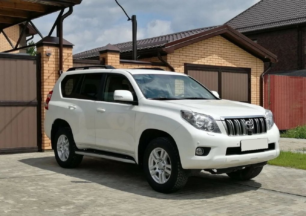 Toyota Land Cruiser Prado 150, 2012 год, 800 000 рублей, 3 фотография