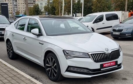 Skoda Superb III рестайлинг, 2024 год, 4 400 000 рублей, 2 фотография