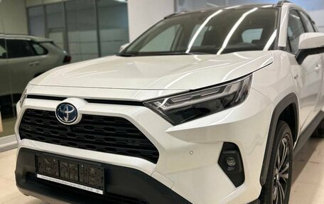 Toyota RAV4, 2023 год, 5 800 000 рублей, 3 фотография