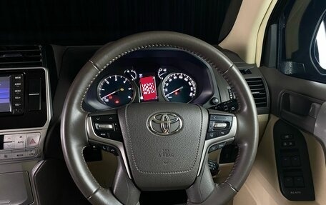 Toyota Land Cruiser Prado 150 рестайлинг 2, 2018 год, 4 899 000 рублей, 12 фотография