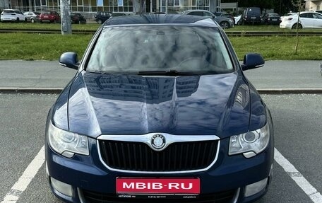 Skoda Superb III рестайлинг, 2013 год, 1 080 000 рублей, 1 фотография