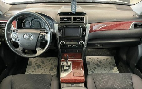 Toyota Camry, 2014 год, 2 249 000 рублей, 16 фотография