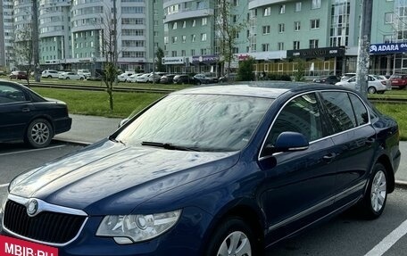 Skoda Superb III рестайлинг, 2013 год, 1 080 000 рублей, 3 фотография