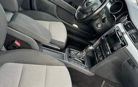 Skoda Superb III рестайлинг, 2013 год, 1 080 000 рублей, 12 фотография