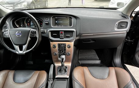 Volvo V40 Cross Country I, 2014 год, 1 520 000 рублей, 10 фотография