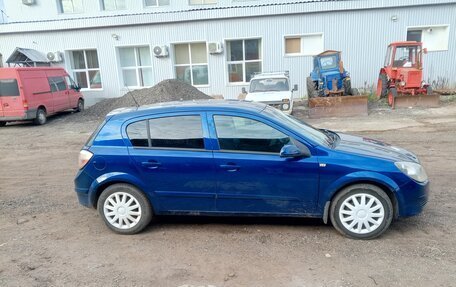 Opel Astra H, 2005 год, 365 000 рублей, 2 фотография