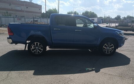 Toyota Hilux VIII, 2018 год, 3 900 000 рублей, 3 фотография