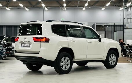 Toyota Land Cruiser, 2023 год, 13 000 000 рублей, 3 фотография