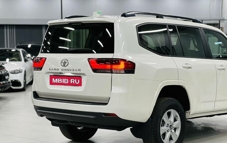 Toyota Land Cruiser, 2023 год, 13 000 000 рублей, 8 фотография