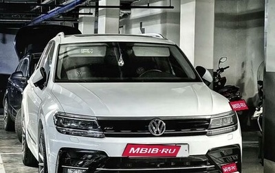 Volkswagen Tiguan II, 2018 год, 3 950 000 рублей, 1 фотография