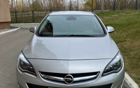 Opel Astra J, 2012 год, 885 000 рублей, 1 фотография