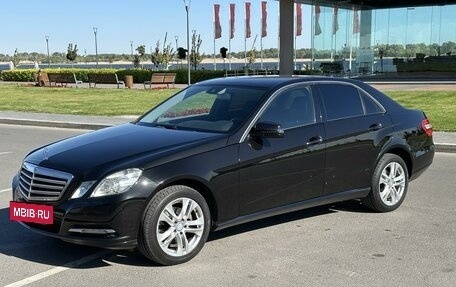 Mercedes-Benz E-Класс, 2011 год, 1 700 000 рублей, 2 фотография