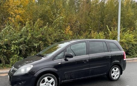 Opel Zafira B, 2011 год, 1 050 000 рублей, 4 фотография