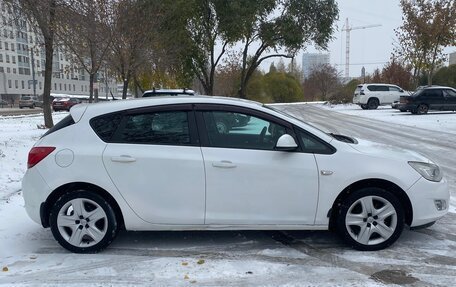 Opel Astra J, 2011 год, 745 000 рублей, 6 фотография