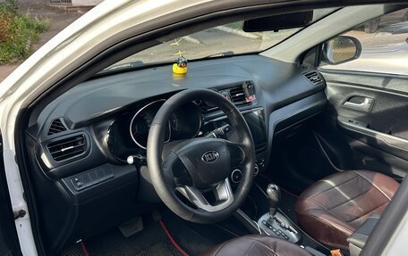 KIA Rio III рестайлинг, 2013 год, 750 000 рублей, 2 фотография