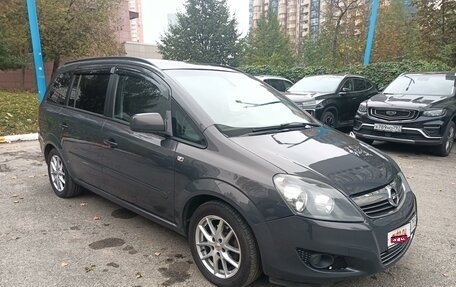 Opel Zafira B, 2012 год, 830 000 рублей, 1 фотография