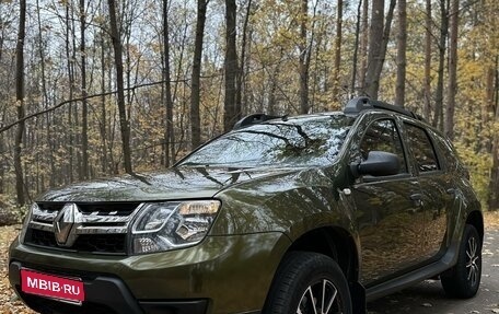 Renault Duster I рестайлинг, 2017 год, 1 310 000 рублей, 1 фотография