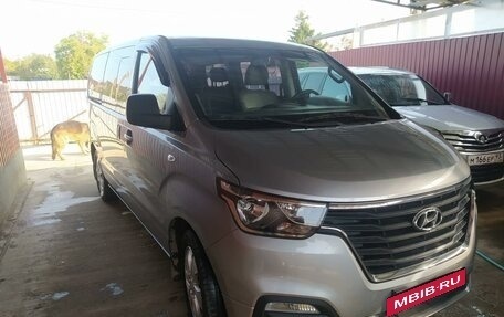 Hyundai Grand Starex Grand Starex I рестайлинг 2, 2019 год, 3 888 000 рублей, 6 фотография