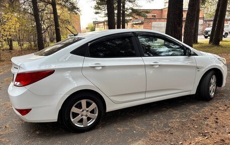 Hyundai Solaris II рестайлинг, 2015 год, 1 220 000 рублей, 4 фотография