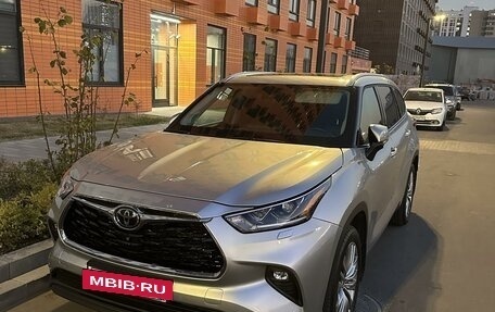 Toyota Highlander, 2023 год, 6 999 999 рублей, 24 фотография