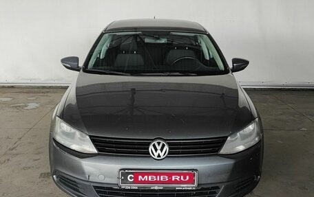 Volkswagen Jetta VI, 2013 год, 1 180 000 рублей, 2 фотография