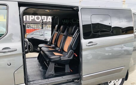 Ford Tourneo Custom I рестайлинг, 2017 год, 2 370 000 рублей, 10 фотография