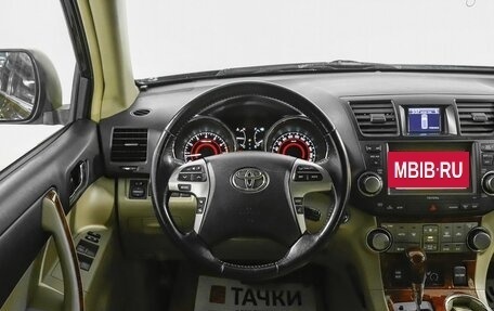 Toyota Highlander III, 2012 год, 2 310 000 рублей, 8 фотография