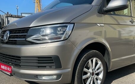 Volkswagen Caravelle T5, 2015 год, 2 500 000 рублей, 9 фотография