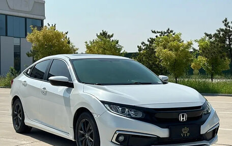 Honda Civic, 2021 год, 1 825 000 рублей, 2 фотография