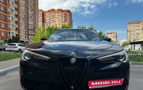 Alfa Romeo Stelvio, 2019 год, 3 250 000 рублей, 13 фотография