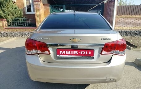 Chevrolet Cruze II, 2011 год, 815 000 рублей, 6 фотография