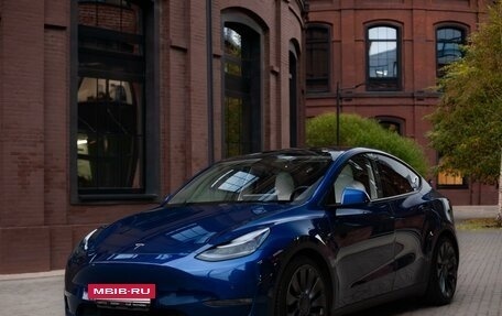 Tesla Model Y I, 2020 год, 5 200 000 рублей, 3 фотография