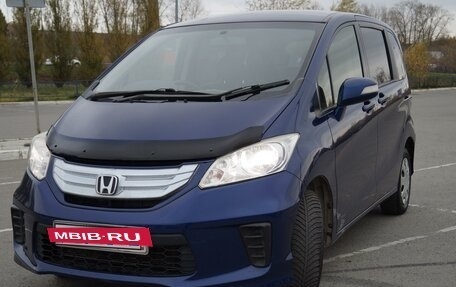 Honda Freed I, 2014 год, 1 290 000 рублей, 23 фотография