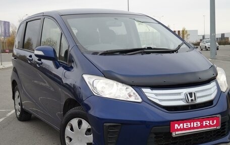 Honda Freed I, 2014 год, 1 290 000 рублей, 24 фотография