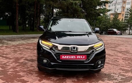 Honda Vezel, 2018 год, 1 750 000 рублей, 2 фотография