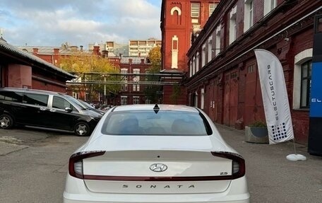 Hyundai Sonata VIII, 2022 год, 3 350 000 рублей, 4 фотография