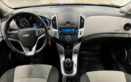 Chevrolet Cruze II, 2014 год, 999 000 рублей, 11 фотография